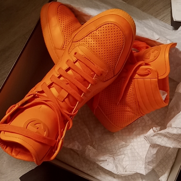 Authentic Gucci high top sneakers. - Picture 4 of 4